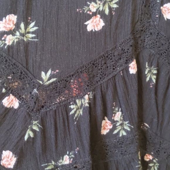 American Eagle Floral Tunic Tank Top - Picture 2 of 4